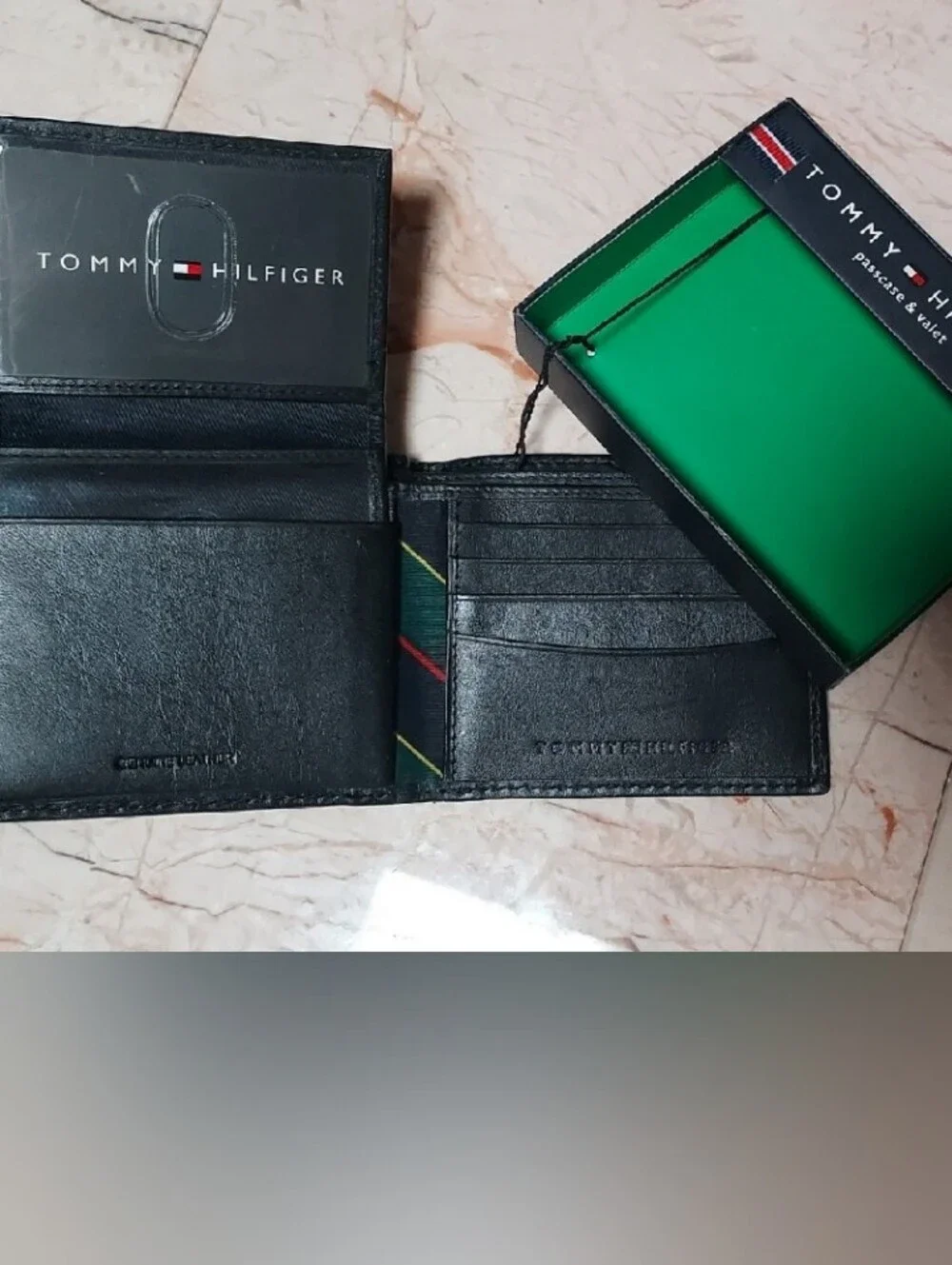 Tommy Hilfiger Black Leather Men's Passcase & Valet Wallet
